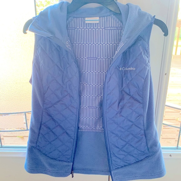 Light blue Columbia Women’s Thermal Vest